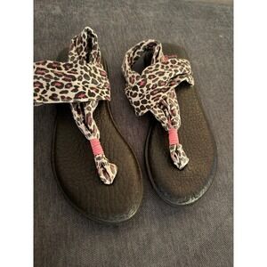 Sanuk Kids Yoga Sling Leopard Print Sandals Grey Pink Girls Size 1/2